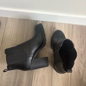 Soda Black Chunky Heel Ankle Boots